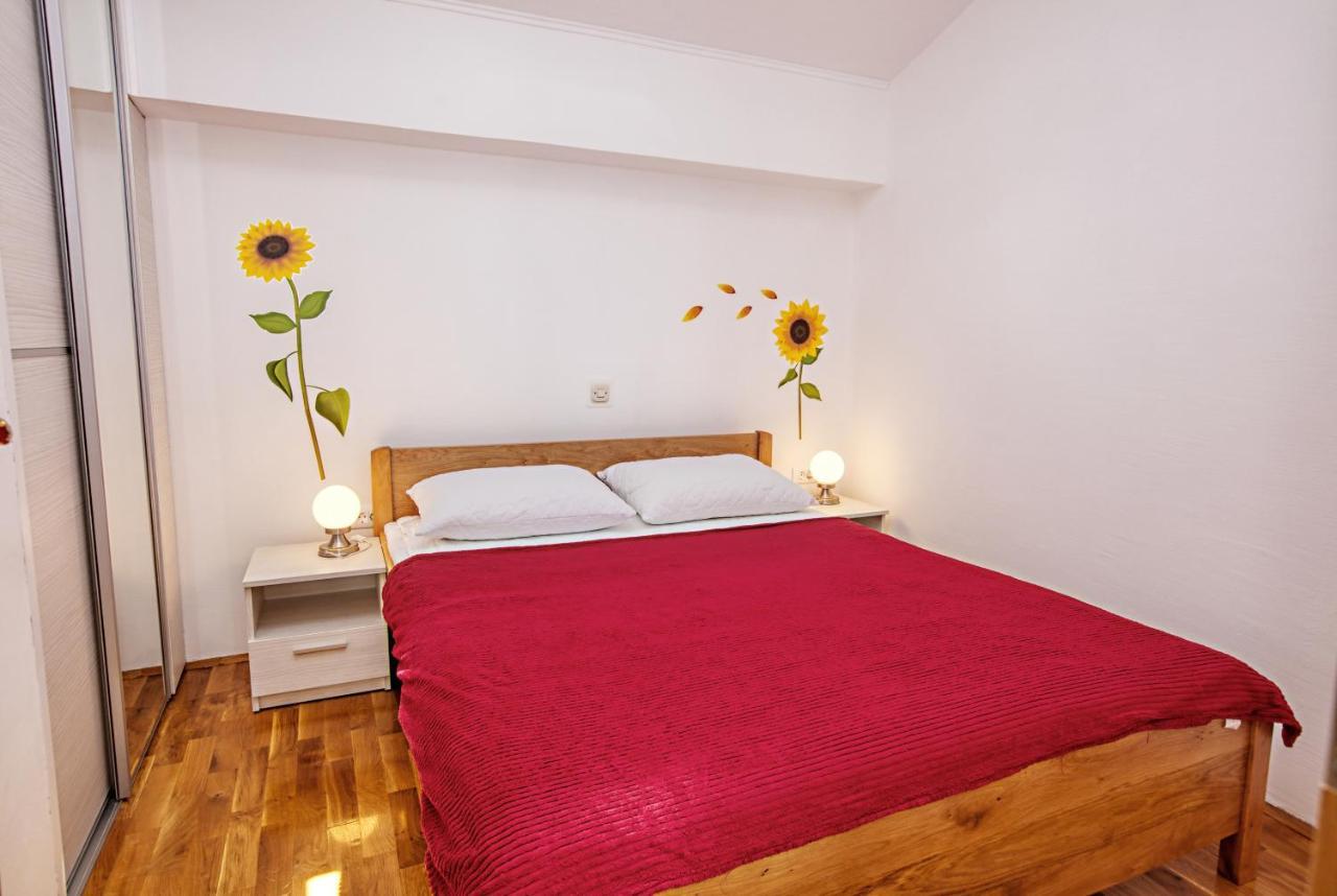 Family Friendly Seaside Apartments Brodarica, Sibenik - 4833 브로다리카 외부 사진