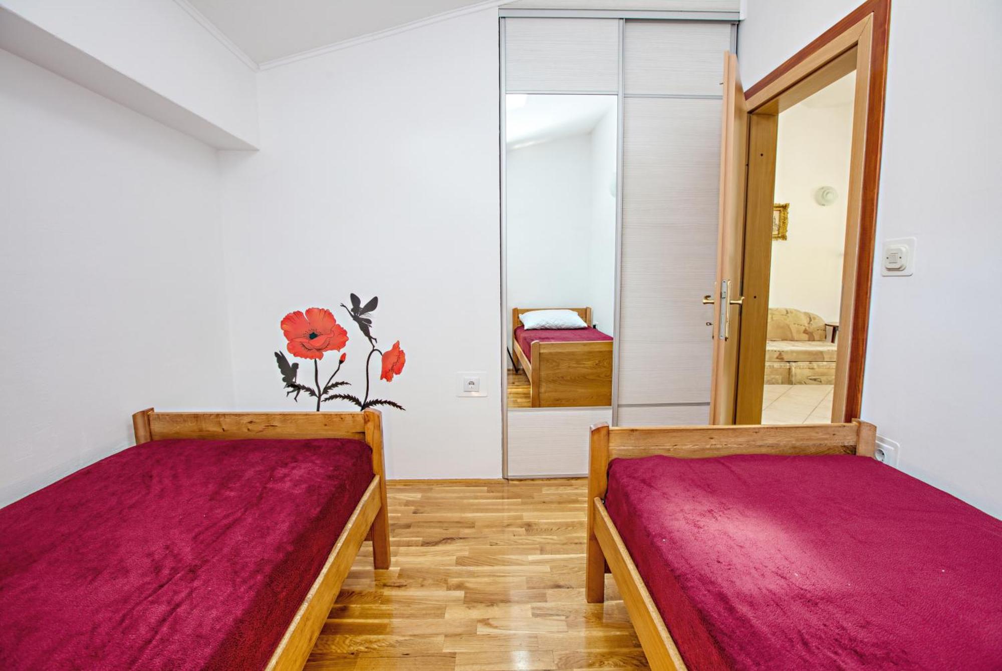Family Friendly Seaside Apartments Brodarica, Sibenik - 4833 브로다리카 객실 사진