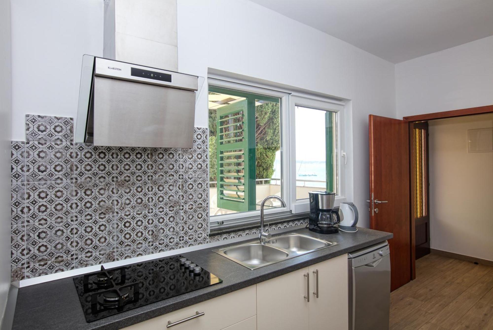 Family Friendly Seaside Apartments Brodarica, Sibenik - 4833 브로다리카 객실 사진